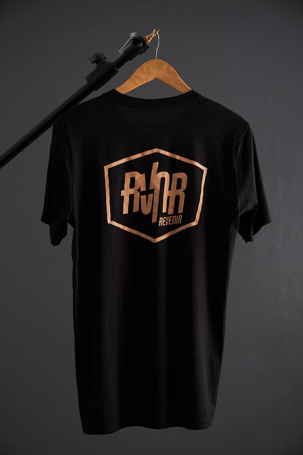Youth RVNR Badge Logo Tee BLK