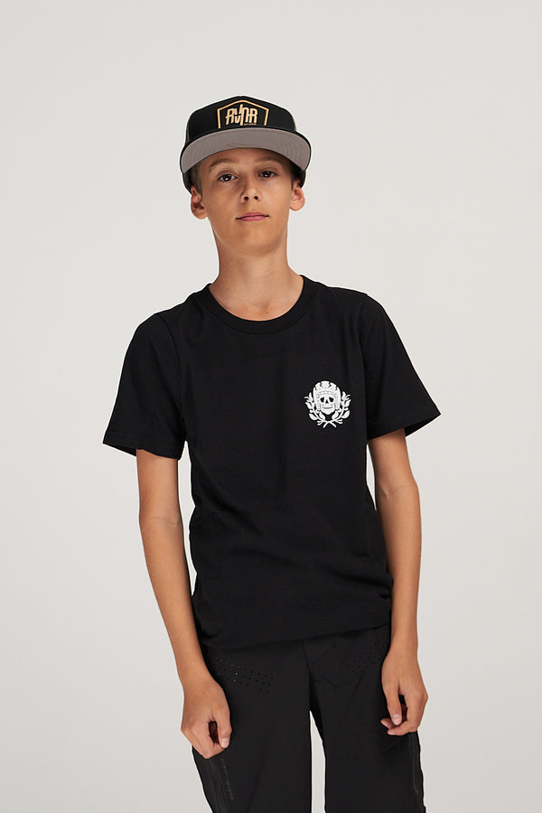 Youth RVNR Podium Tee BLK