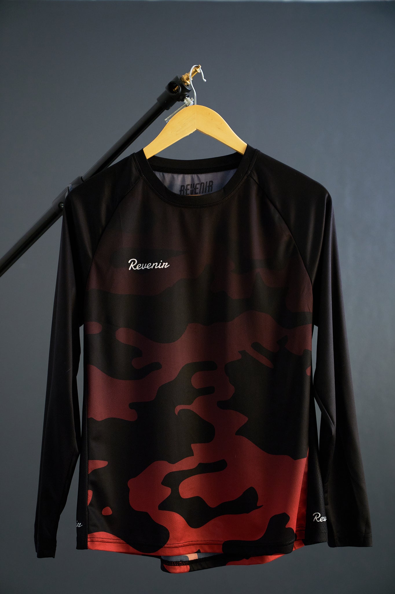Women's Camo Fade Enduro Jersey R/B